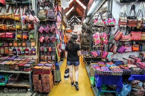 أروع الأسواق الليلية في بانكوك: جولة في عالم