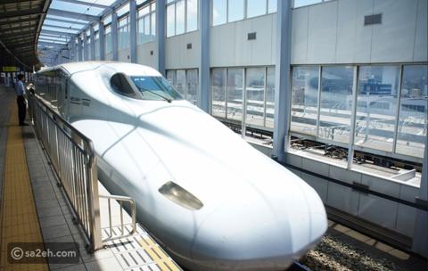 دليلك لركوب القطار باليابان: رحلة وسط الطبيعة